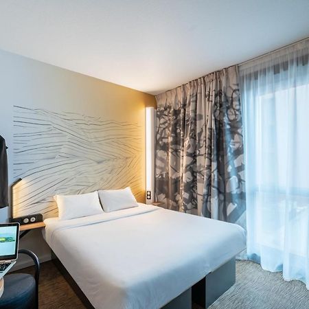 B&B Hotel Сент Экстерьер фото